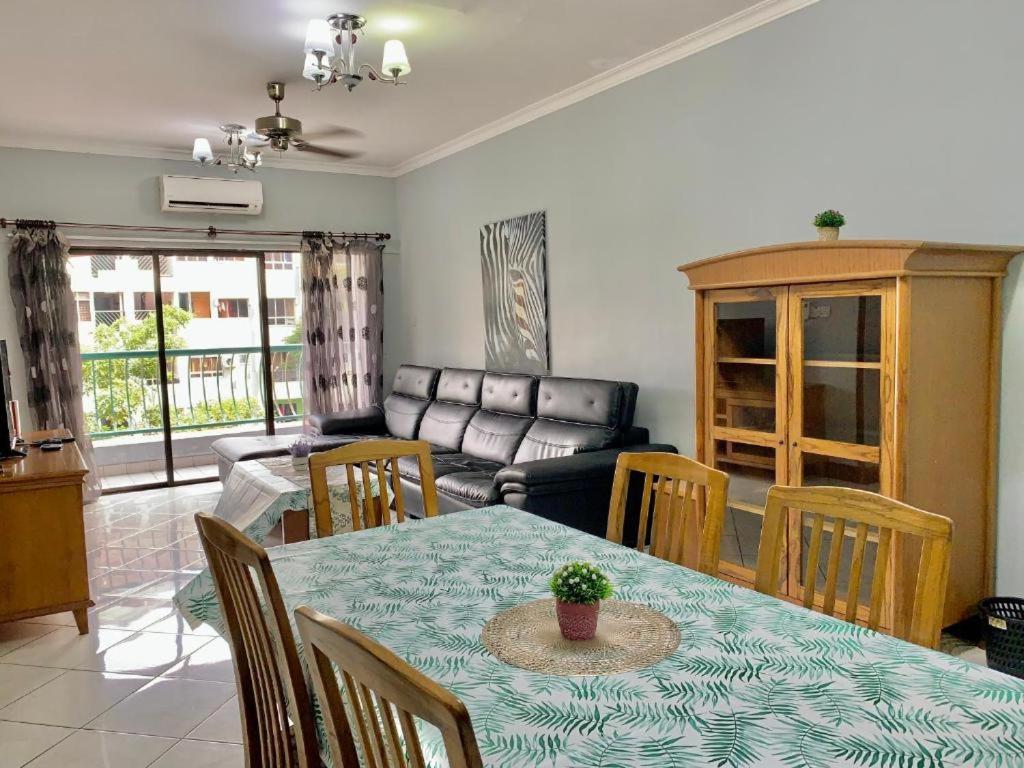 Marina Court Vacation Home 3 Bedrooms - קוטה קינבלו מראה חיצוני תמונה