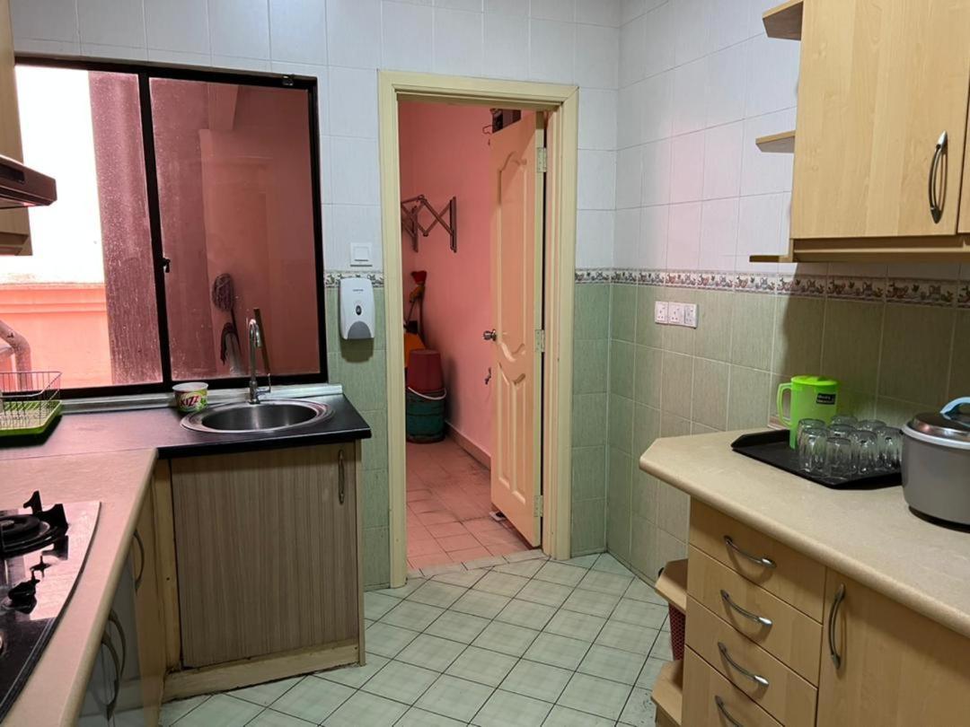 Marina Court Vacation Home 3 Bedrooms - קוטה קינבלו מראה חיצוני תמונה