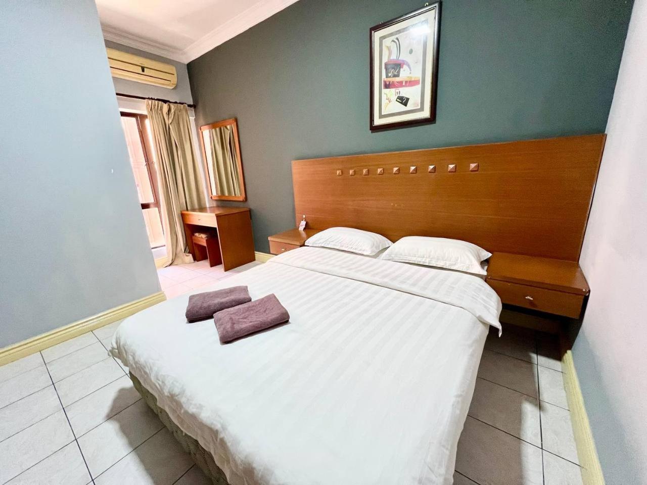 Marina Court Vacation Home 3 Bedrooms - קוטה קינבלו מראה חיצוני תמונה