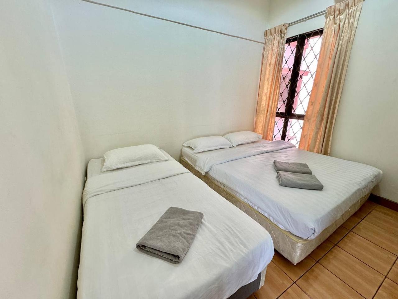 Marina Court Vacation Home 3 Bedrooms - קוטה קינבלו מראה חיצוני תמונה